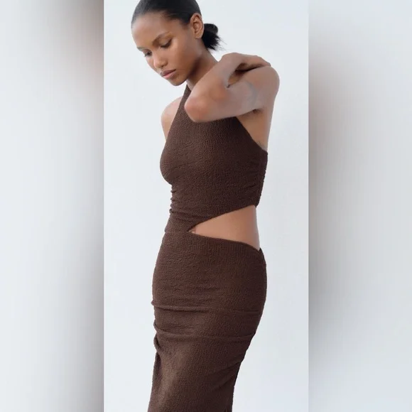 NWT ZARA TEXTURED CUT OUT DRESS - Picture 6 of 11